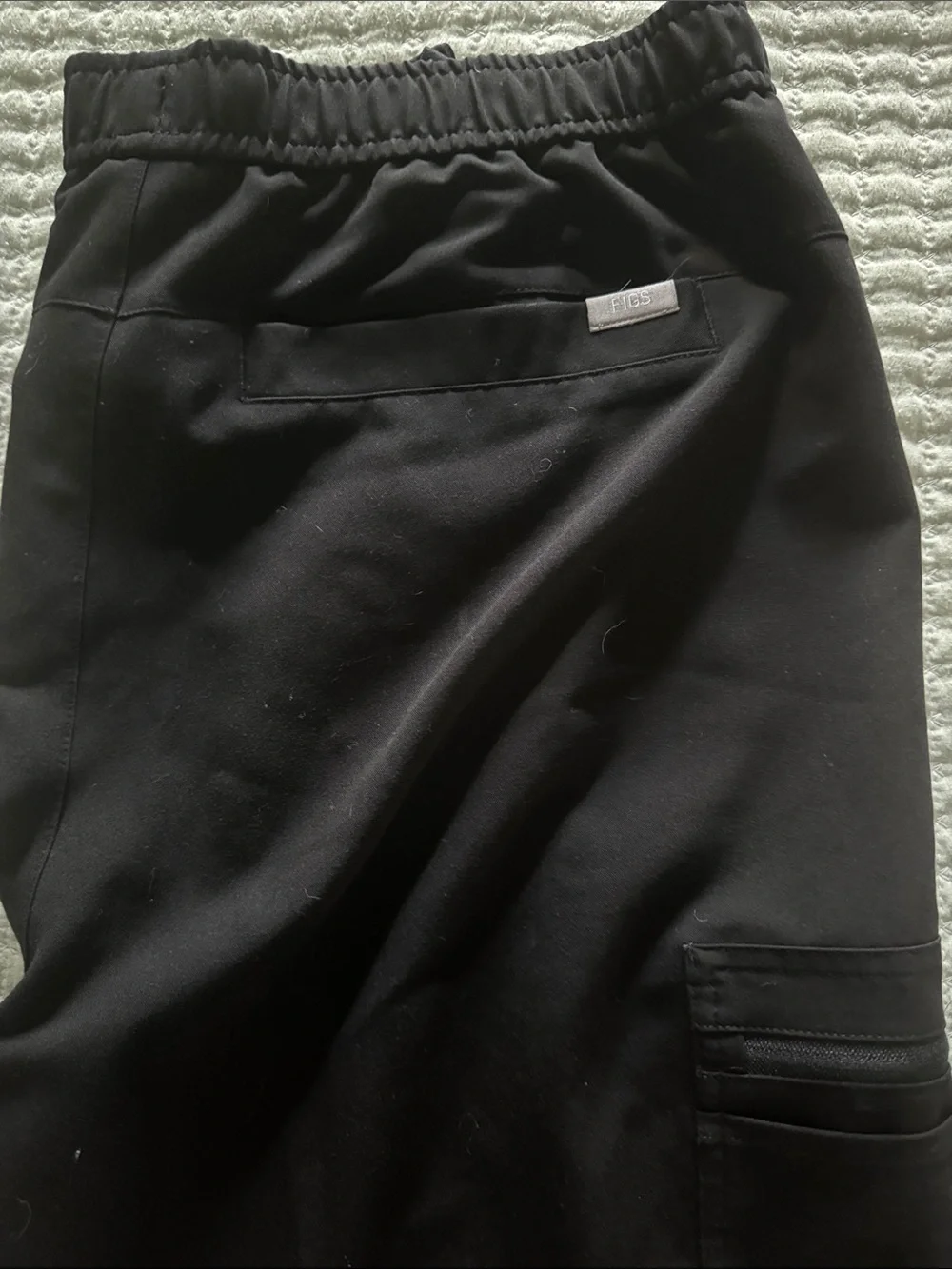 Men’s black tansen size large